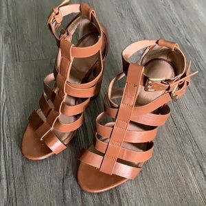 ‼️ SOLD ‼️ Strappy heels ❤️